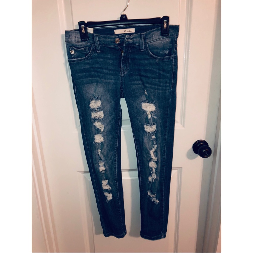 Kan Can ripped blue jeans